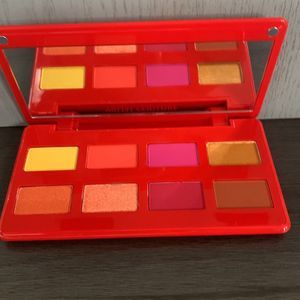 Artist Couture Caliente palette